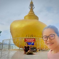 พระธาตุอินทร์แขวนจำลอง