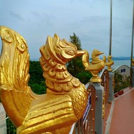 พระธาตุอินทร์แขวนจำลอง