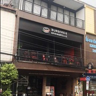 Burgers and Springrolls