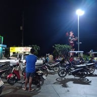 ปั้ม ปตท หุ่นยนต์