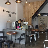 บรรยากาศ Stand Behind Me