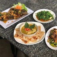 เมนูของร้าน บ้านท่าแพ