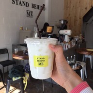 เมนูของร้าน Stand Behind Me