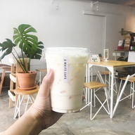 เมนูของร้าน The White Cafe Milk&Toast