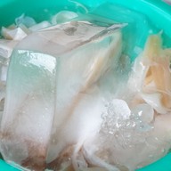 เจ้สี่ ก๋วยเตี๋ยวเป็ดเจริญนคร