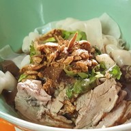 เจ้สี่ ก๋วยเตี๋ยวเป็ดเจริญนคร