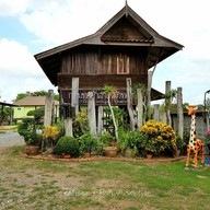 พิพิธภัณฑ์ผ้าทองคำ