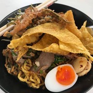 เมนูของร้าน ก๋วยเตี๋ยวต้มยำพิษณุโลก (คุณนา) ตลาดลุงเพิ่ม