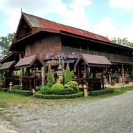 พิพิธภัณฑ์ผ้าทองคำ