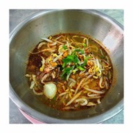 เฮียปิง ก๋วยเตี๋ยวลูกชิ้นปลาหมึก หาดใหญ่