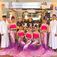 Thai style salad ยำไข่ดาว ขนมจีบคนเมือง ถนนคนเดินเชียงใหม่