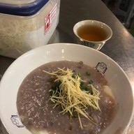 โจ๊กข้าวหอมนิล เชฟแมว ตลาดอยู่สะอาด