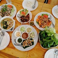 เมนูของร้าน ครัวคุณต้อแหนมเนือง