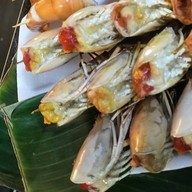 แซ่บเลียศอก กุ้งเผาหัวมันแก้ว (ใช้กุ้งเป็น) ตลาดอินดี้ปิ่นเกล้า ซอย3