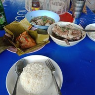 เมนูของร้าน ก๋วยเตี๋ยวป้าอร