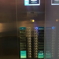 ห้องอาหารประมง  Holiday inn Vana Nava หัวหิน