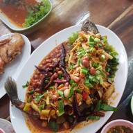 ครัวสุขใจอาหารป่า