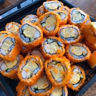 อ้อมกอดซูชิ นครสวรรค์