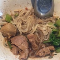 เมนูของร้าน ก๋วยเตี๋ยวเรือศรีอยุธยา  อโศก