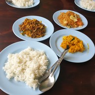 เมนูของร้าน ข้าวแกงป่าแสนตุ้ง