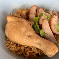 เมนูของร้าน ร้านก๋วยเตี๋ยวไก่ป้าวิน