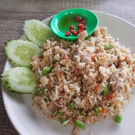 น้องหน่อยอาหารตามสั่ง