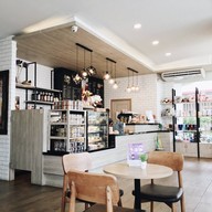 บรรยากาศ Shell Café ปั้มน้ำมันเชลล์ โพธาราม