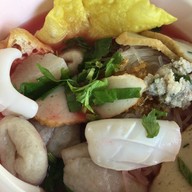 เมนูของร้าน ก๋วยเตี๋ยวปลาป้าแจ๋ว