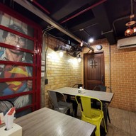 Fongnom Cafe'
