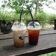 ริมน้ำคาเฟ่ ไทรโยค กาญจนบุรี