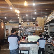 SALOON COFFEE AND BAR อุบลราชธานี