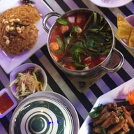 บรรยากาศ Three Mangoes ปิ่นโต take away บางแค