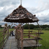 ขัวแตะคนยอง