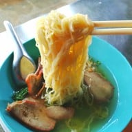 เมนูของร้าน บะหมี่ 60 ปี ถนนบรมราชชนนี