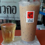 บ้านกาแฟไทย สาขาลาดหลุมแก้ว