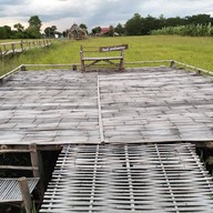 ขัวแตะคนยอง