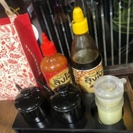 เมนูของร้าน เฝอลุงโฮ เกษตรศาสตร์กำแพงแสน