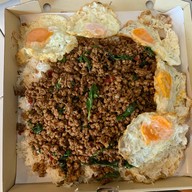 เมนูของร้าน กะเพราถาด by บาร์นมอุดมสุข อุดมสุข