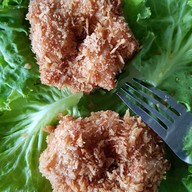 เมนูของร้าน เรือนไทยกุ้งเผา วัดเชิงเลน