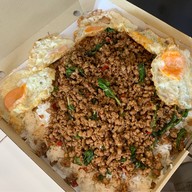 เมนูของร้าน กะเพราถาด by บาร์นมอุดมสุข อุดมสุข
