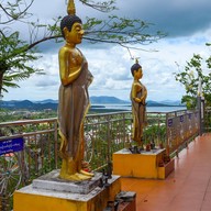 พระธาตุอินทร์แขวนจำลอง