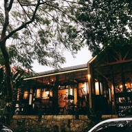 Thachang Hill Coffee & Cafe