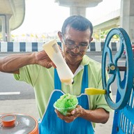 ดำน้ำแข็งไส