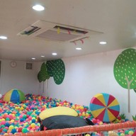 บรรยากาศ Touch Kidshop