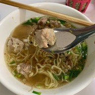 ก๋วยเตี๋ยวเอี่ยมเส็ง
