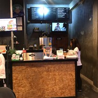 บรรยากาศ Siri Cafe' สเต็ก กาแฟ ขนม พิบูลมังสาหาร