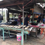 เติ้ล-เติ้ล ปลาเผา ไก่หมุน
