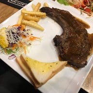 เมนูของร้าน Siri Cafe' สเต็ก กาแฟ ขนม พิบูลมังสาหาร