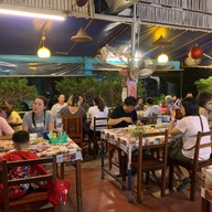 วิลล่า เมี่ยงปลาเผา