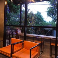 บรรยากาศ Siri Cafe' สเต็ก กาแฟ ขนม พิบูลมังสาหาร